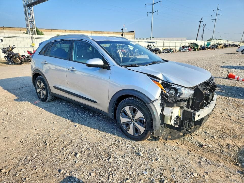2021 KIA NIRO LX 4