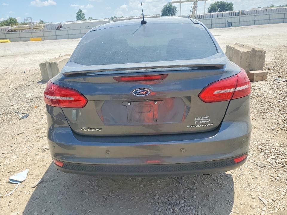 2017 FORD FOCUS TITANIUM 6
