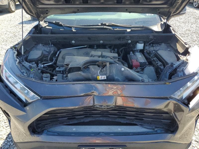 2019 TOYOTA RAV4 XLE 12