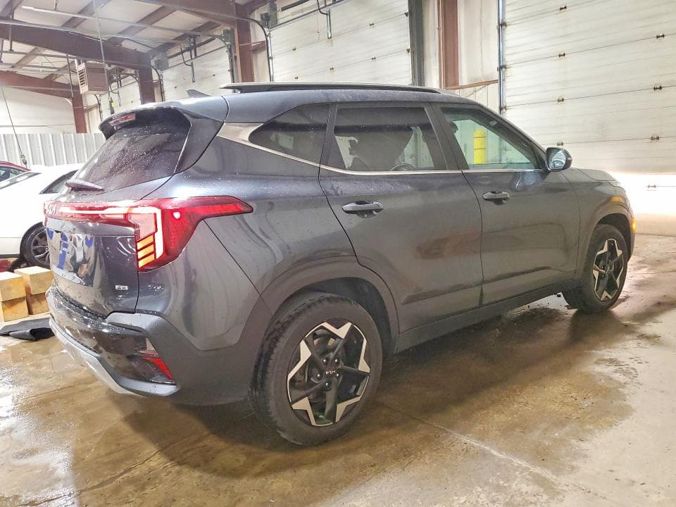 2025 KIA SELTOS EX 3