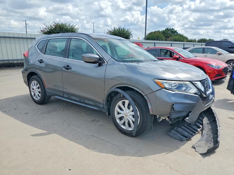 2017 NISSAN ROGUE S 4