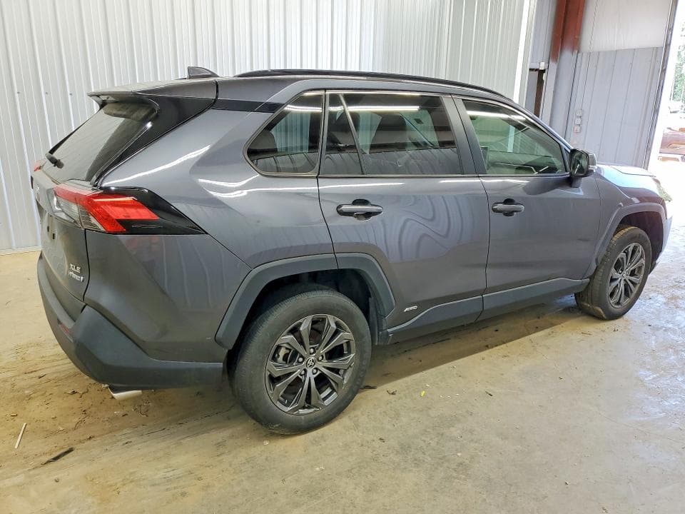 2020 TOYOTA RAV4 XLE PREMIUM 3