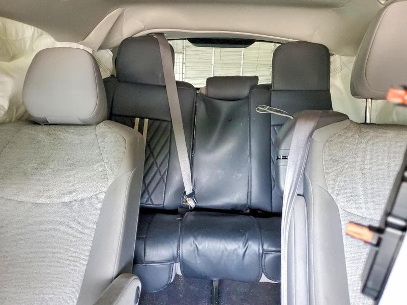 2021 TOYOTA SIENNA LE 10