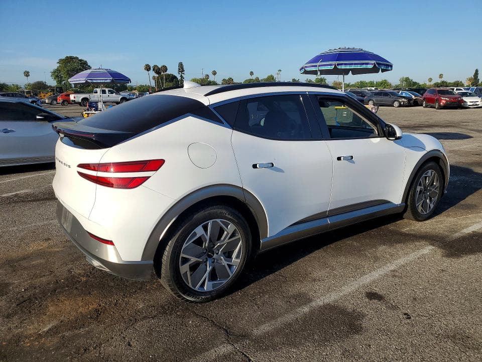 2024 GENESIS GV60 STANDARD 3