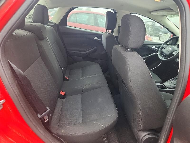 2017 FORD FOCUS SE 10