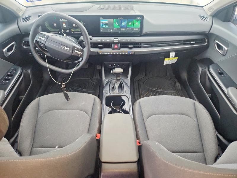 2025 KIA K4 LXS 8