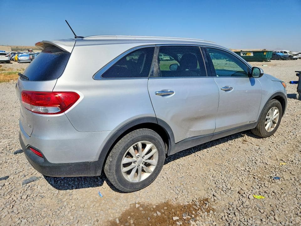 2017 KIA SORENTO LX V6 3