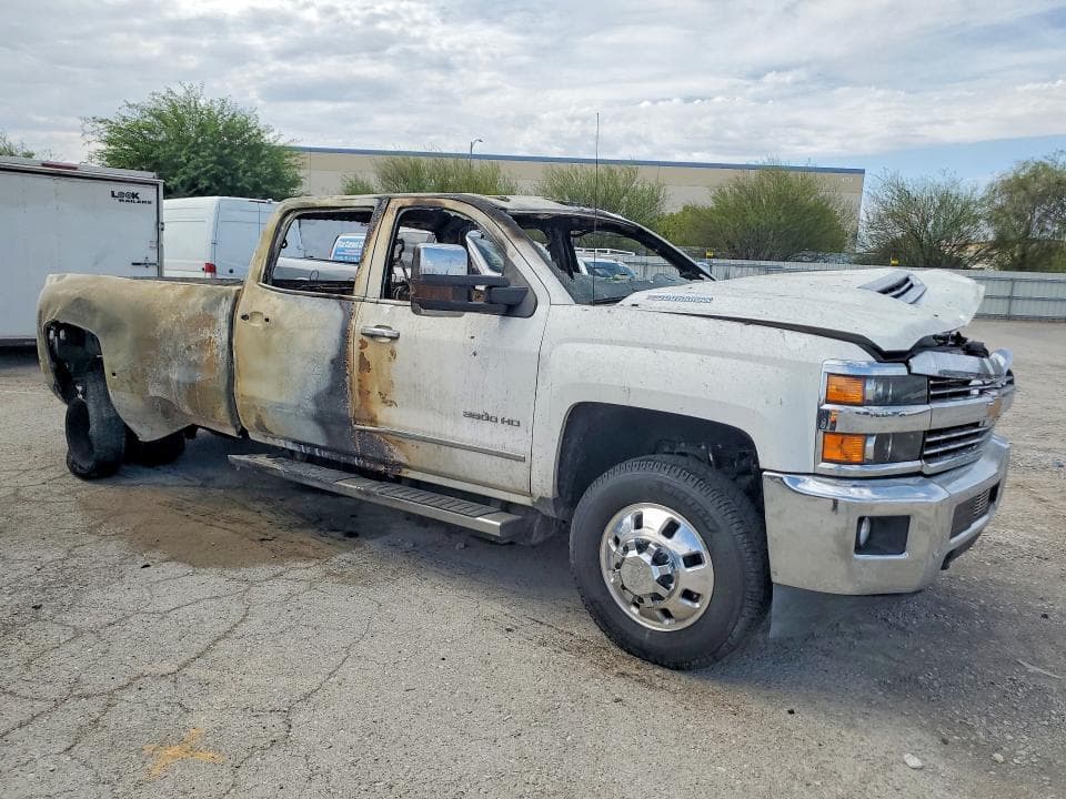 2019 CHEVROLET SILVERADO K3500 LTZ 4