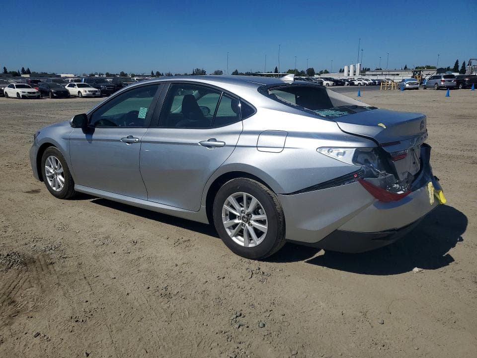 2026 TOYOTA CAMRY LE 2