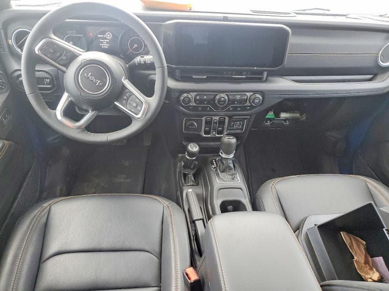 2025 JEEP WRANGLER 8