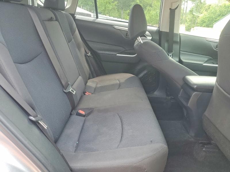 2019 TOYOTA RAV4 LE 11