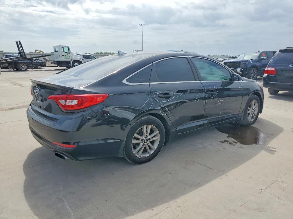 2017 HYUNDAI SONATA SE 3