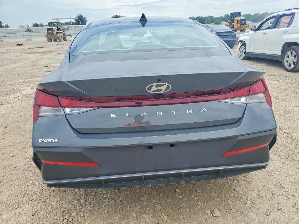 2026 HYUNDAI ELANTRA SE 6