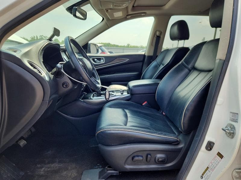 2017 INFINITI QX60 BASE 7