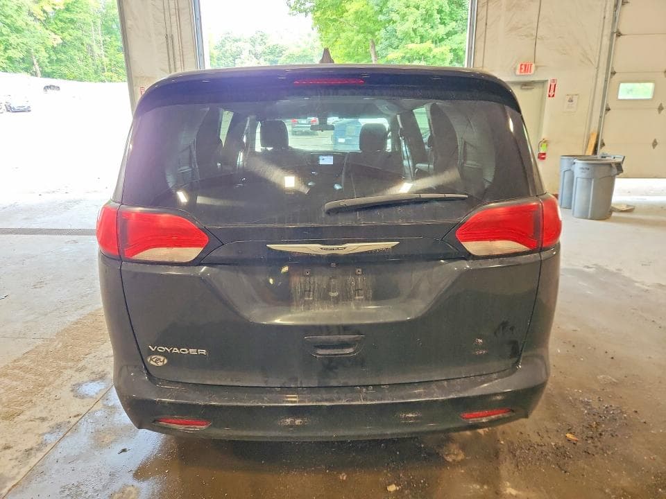 2022 CHRYSLER VOYAGER LX 6