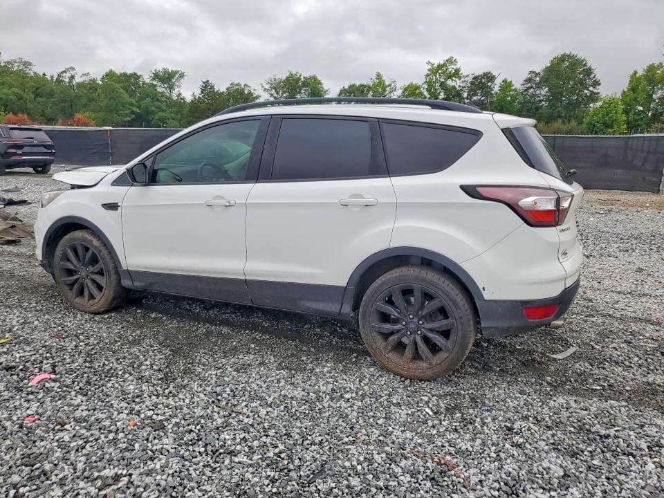 2018 FORD ESCAPE SE 2