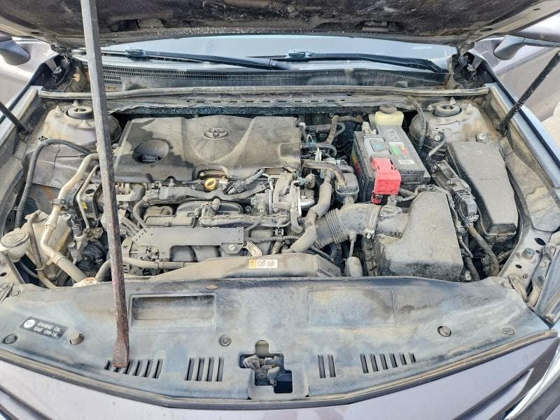 2018 TOYOTA CAMRY SE 11