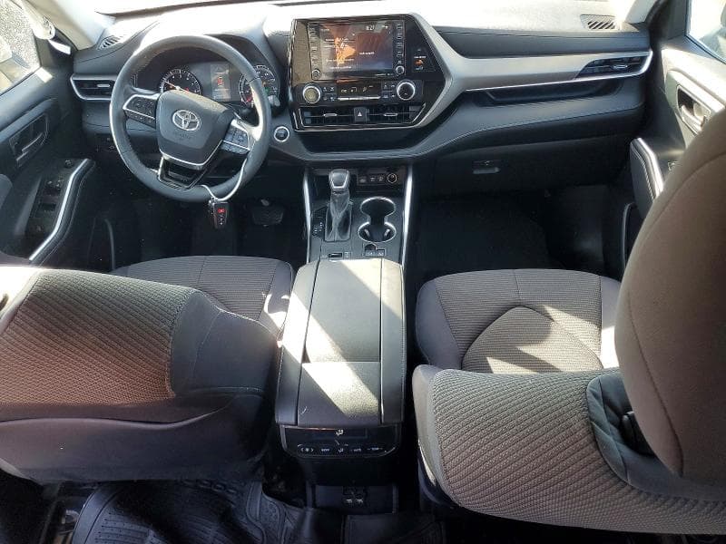 2021 TOYOTA HIGHLANDER LE 8