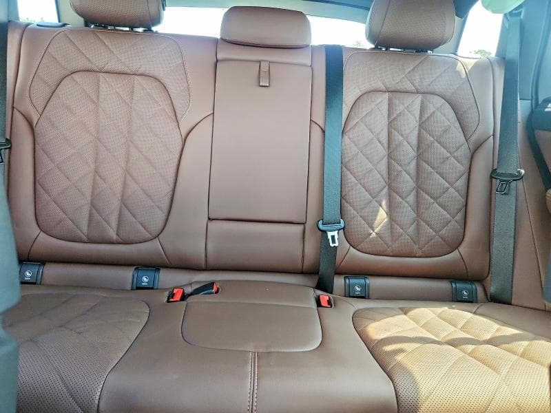 2026 BMW X5 M60I 10