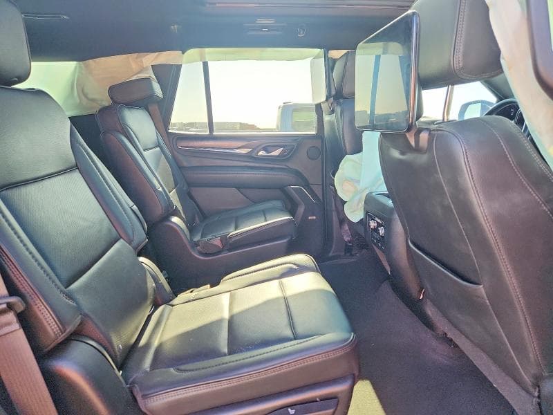 2021 GMC YUKON DENALI 11