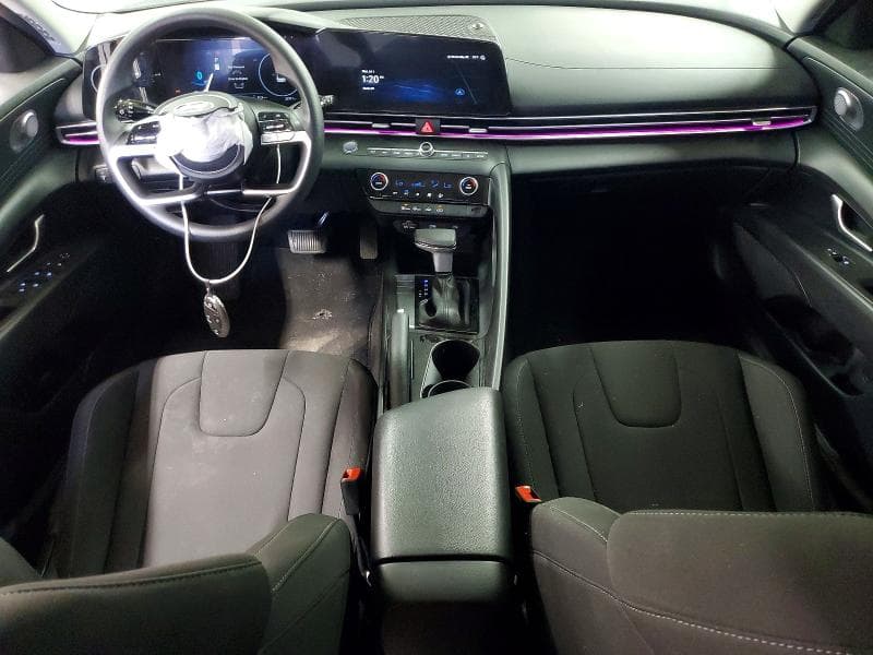 2024 HYUNDAI ELANTRA SEL 8