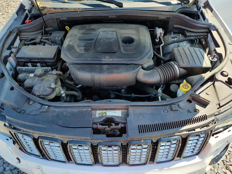 2019 JEEP GRAND CHEROKEE LAREDO 12