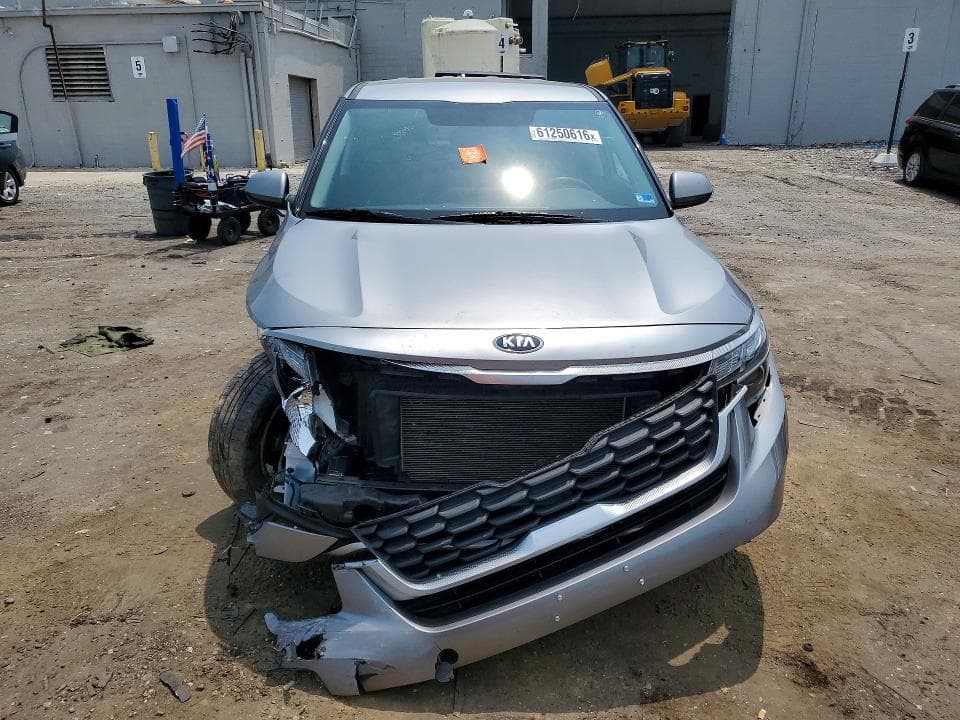 2021 KIA SELTOS LX 5