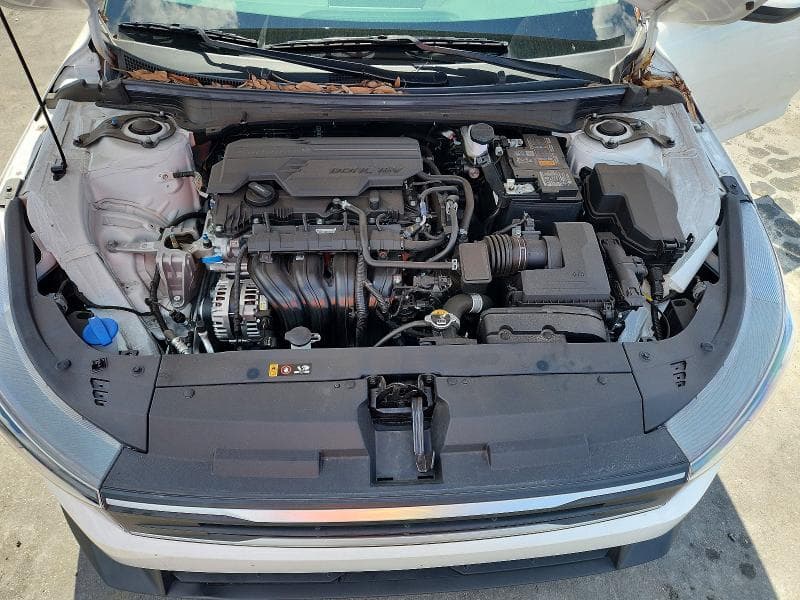 2025 KIA K4 LX 11