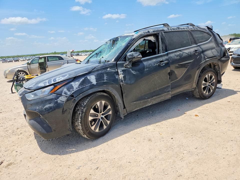 2020 TOYOTA HIGHLANDER XLE - 1