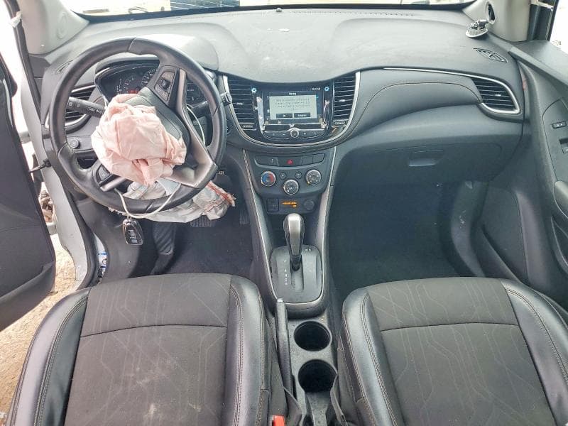 2017 CHEVROLET TRAX 1LT 8