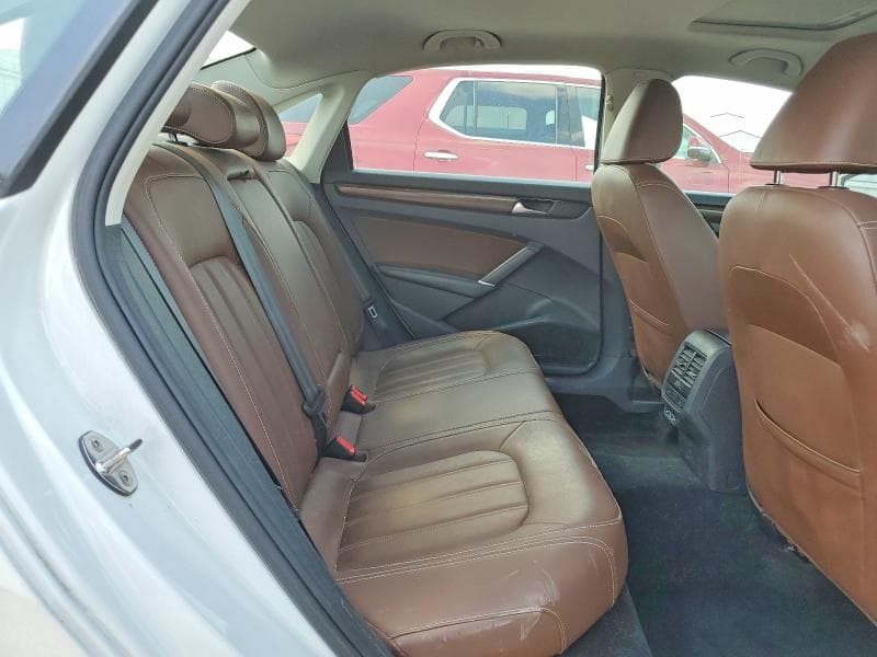 2022 VOLKSWAGEN PASSAT LIMITED EDITION 10