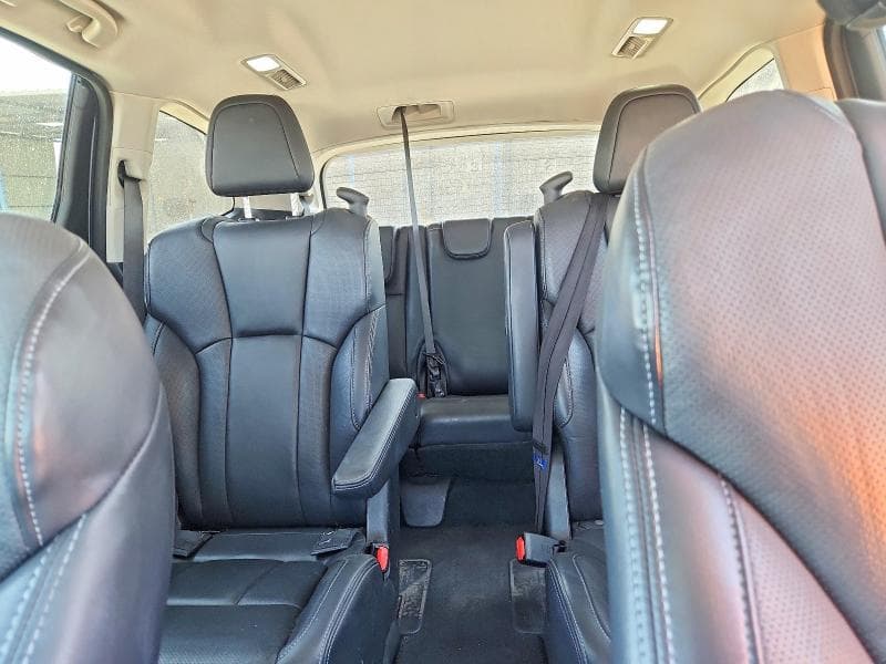 2019 SUBARU ASCENT LIMITED 10