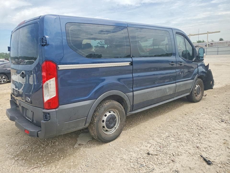 2017 FORD TRANSIT T-150 3