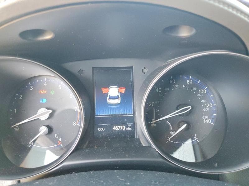 2021 TOYOTA C-HR LIMITED 9