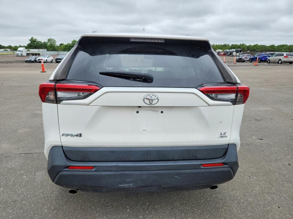 2019 TOYOTA RAV4 LE 6