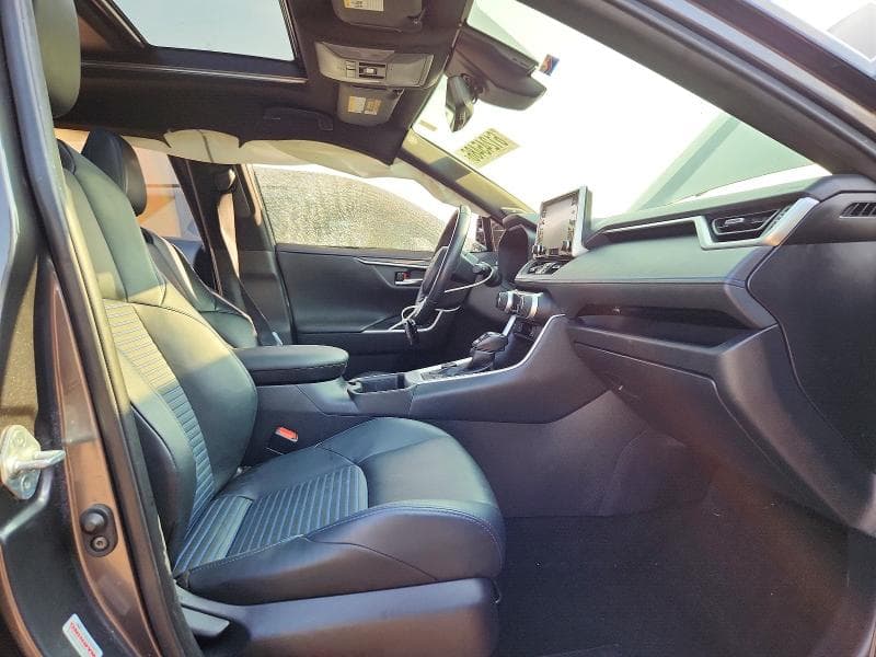 2020 TOYOTA RAV4 XSE 7