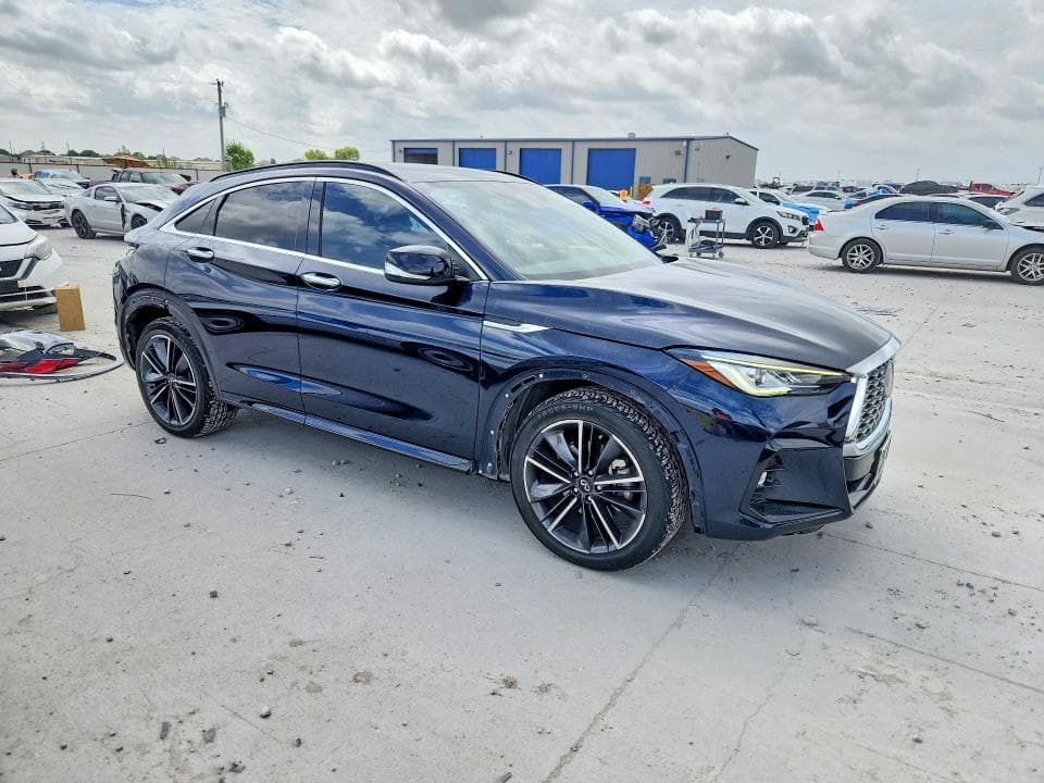 2023 INFINITI QX55 LUXE 4