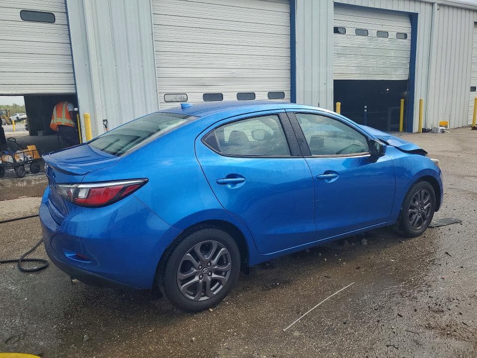 2019 TOYOTA YARIS LE 3