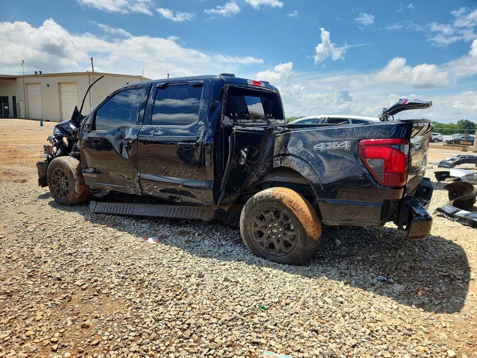 2024 FORD F150 XLT 2