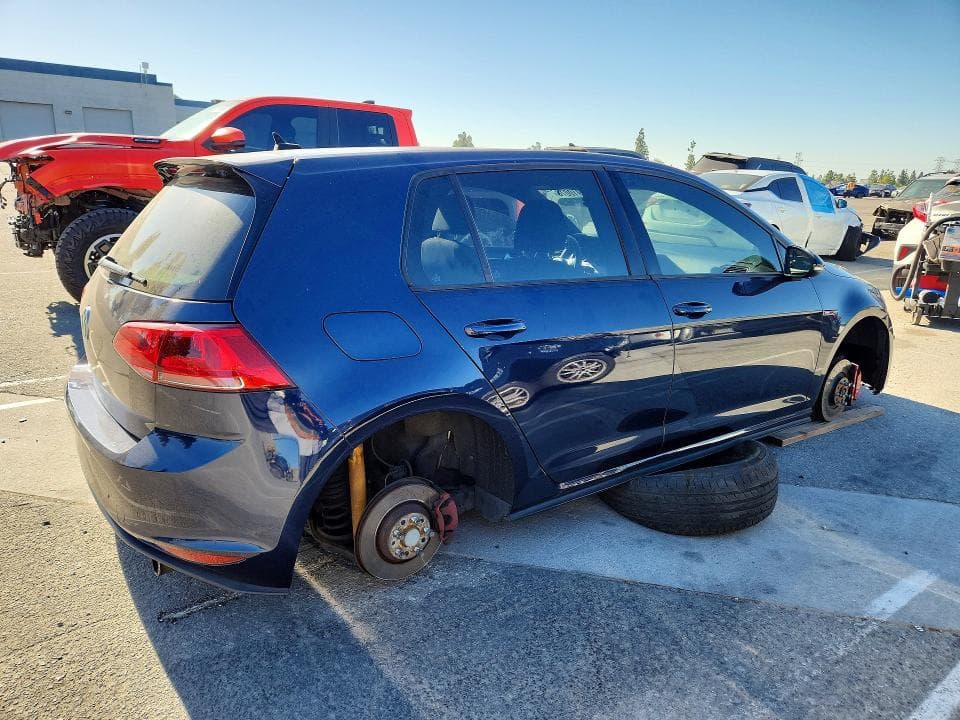 2017 VOLKSWAGEN GTI S/SE 3