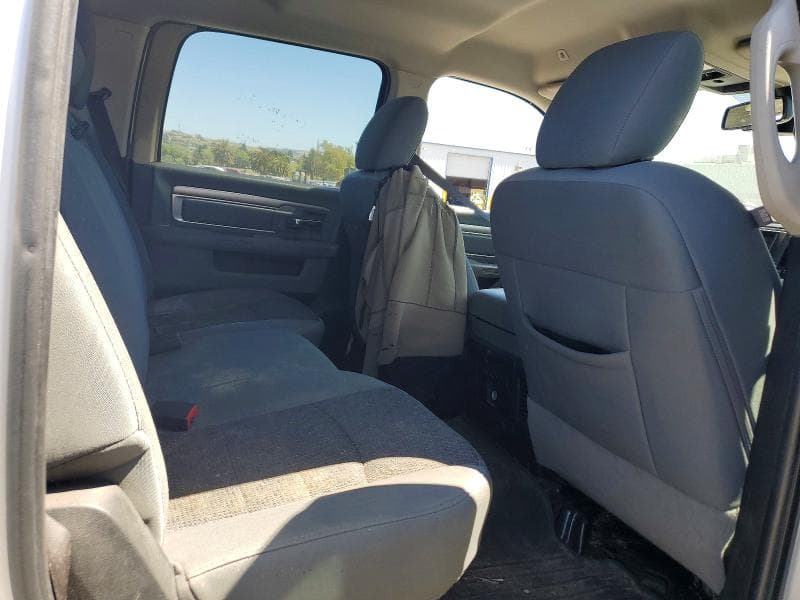 2017 RAM 1500 SLT 10