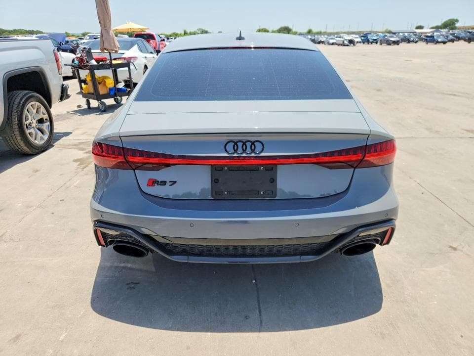2021 AUDI RS7 6
