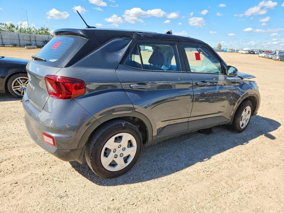 2025 HYUNDAI VENUE SE 3