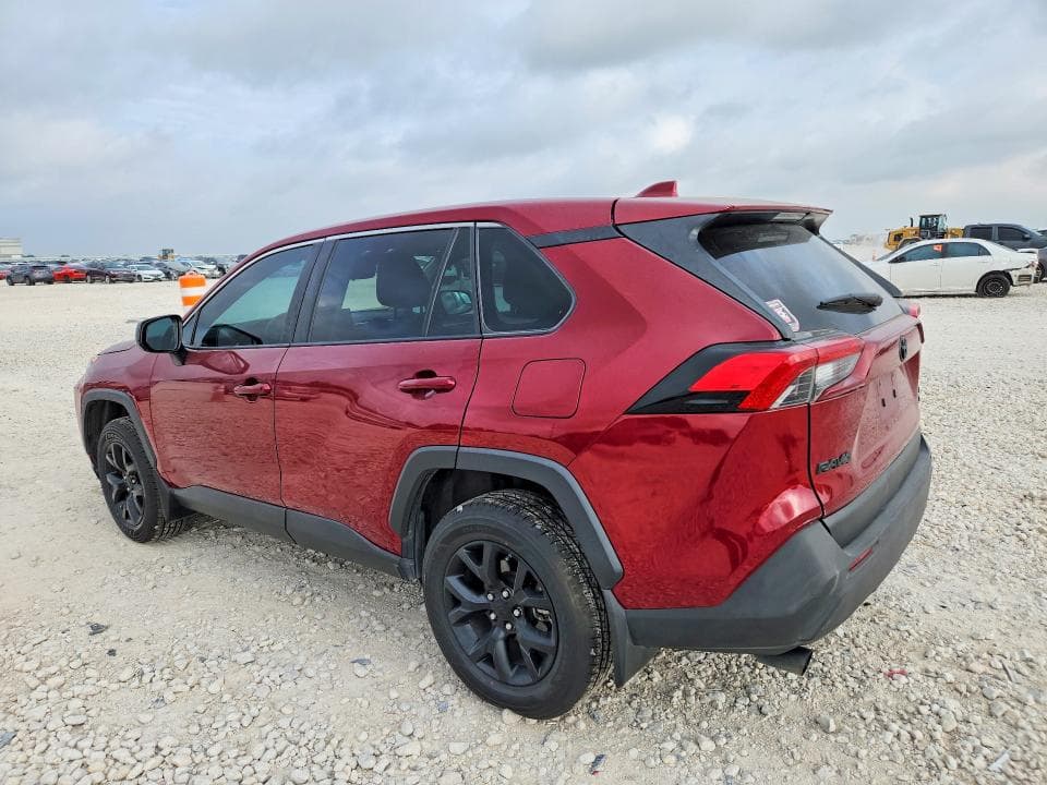 2022 TOYOTA RAV4 LE 2