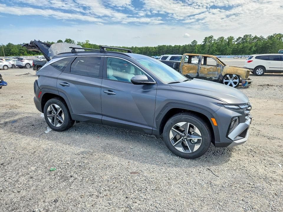 2025 HYUNDAI TUCSON SEL 4