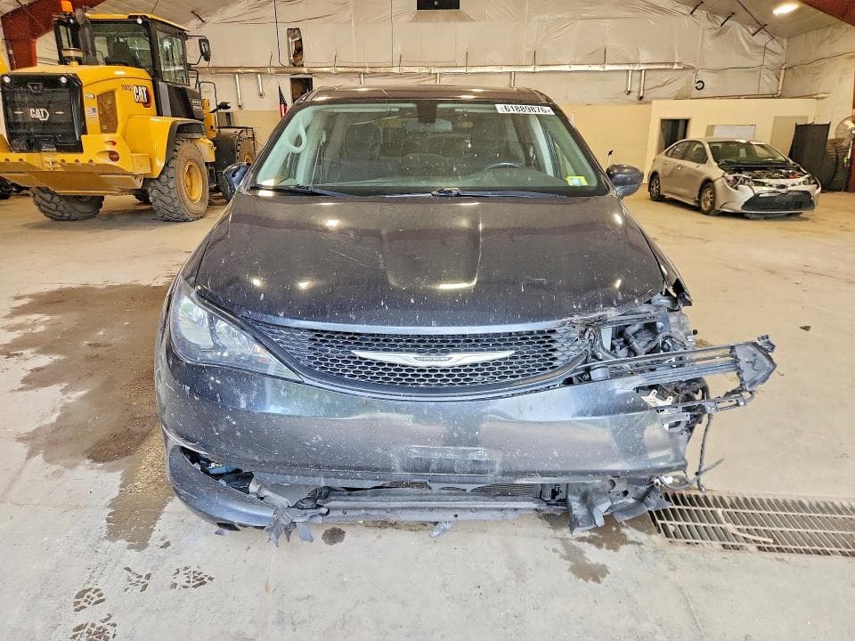 2022 CHRYSLER VOYAGER LX 5