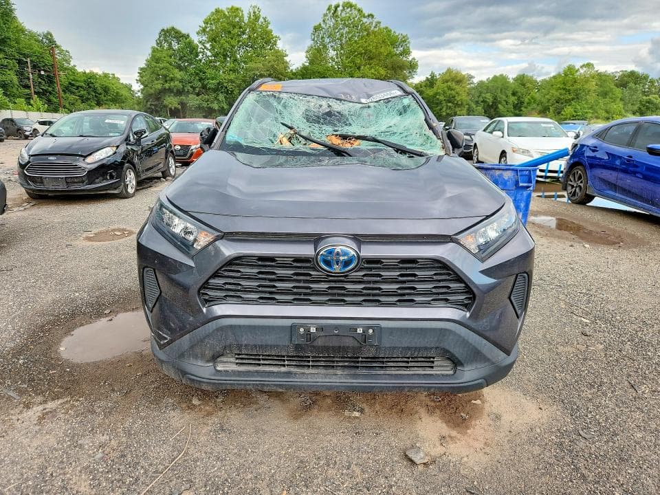 2021 TOYOTA RAV4 LE 5
