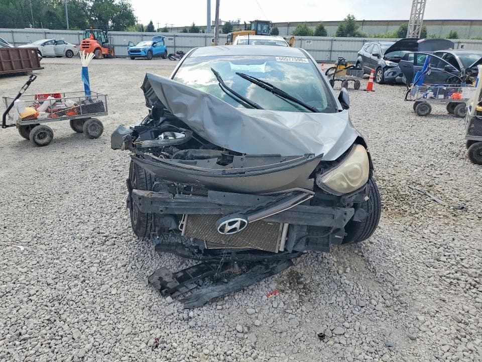 2017 HYUNDAI ELANTRA GT BASE 5