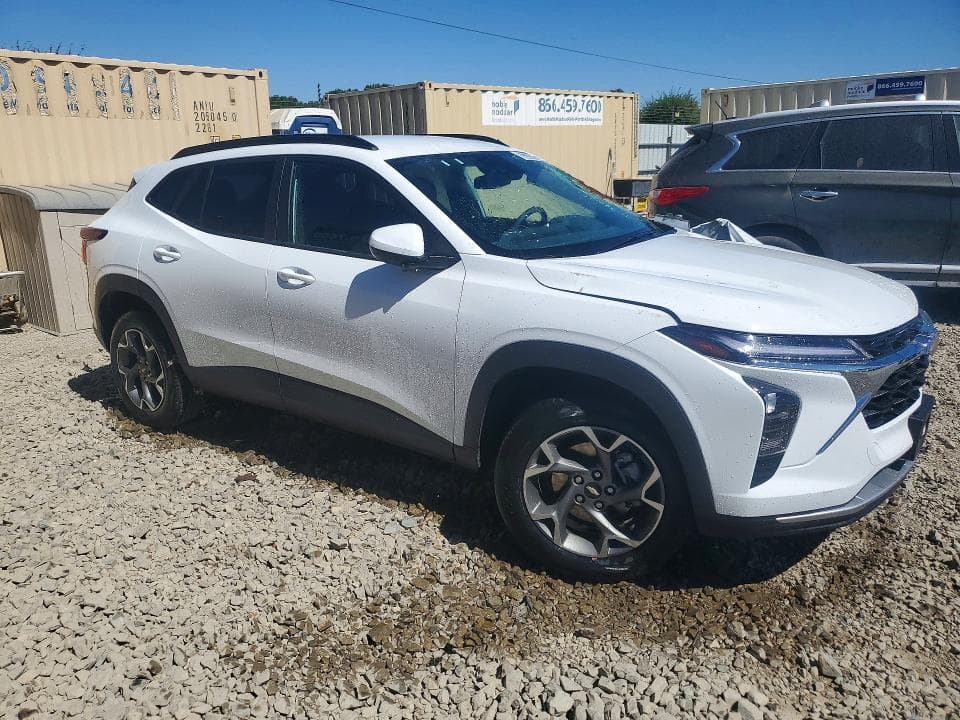 2026 CHEVROLET TRAX 1LT 4