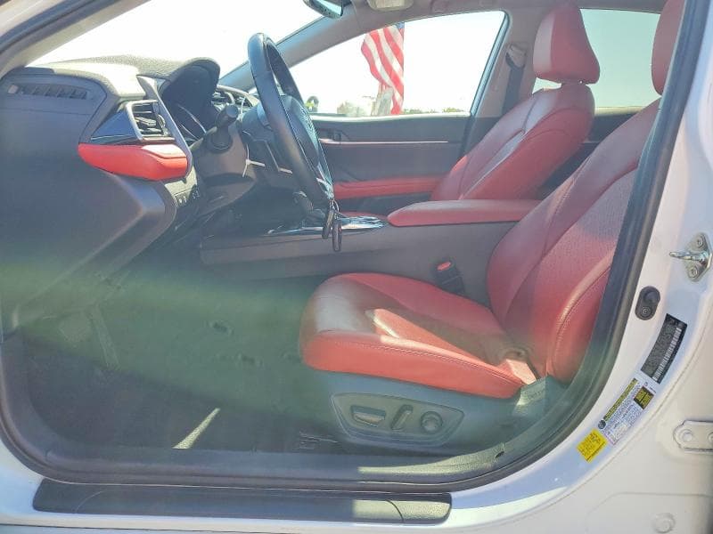 2020 TOYOTA CAMRY XSE 7